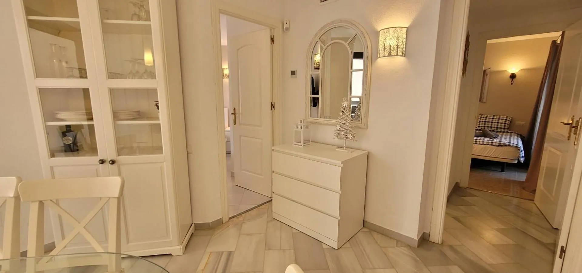 Lovely Two Bedroom Apartment Calahonda - 475 Meter From The Beach Sitio de Calahonda