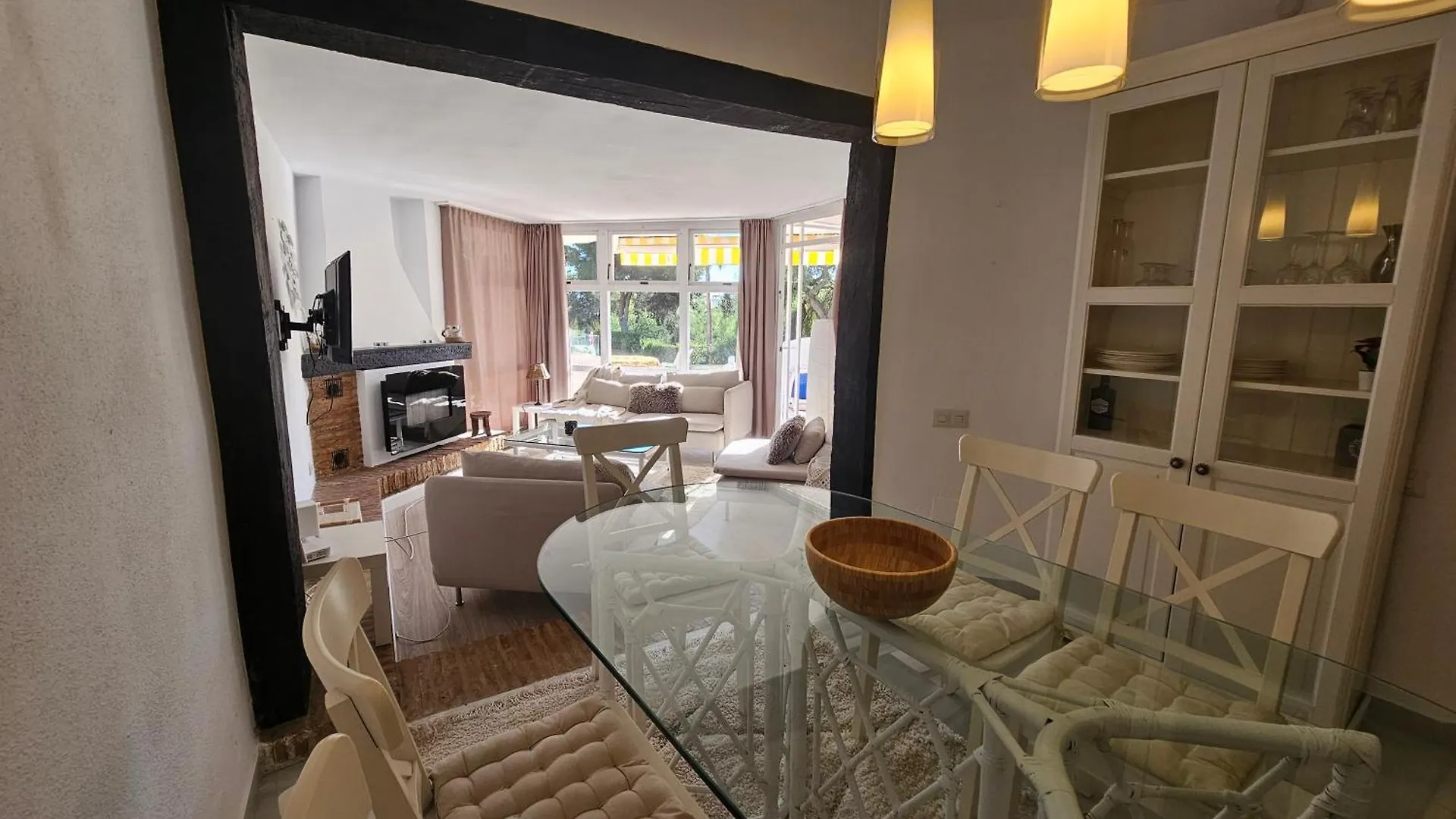 Lovely Two Bedroom Apartment Calahonda - 475 Meter From The Beach Sitio de Calahonda
