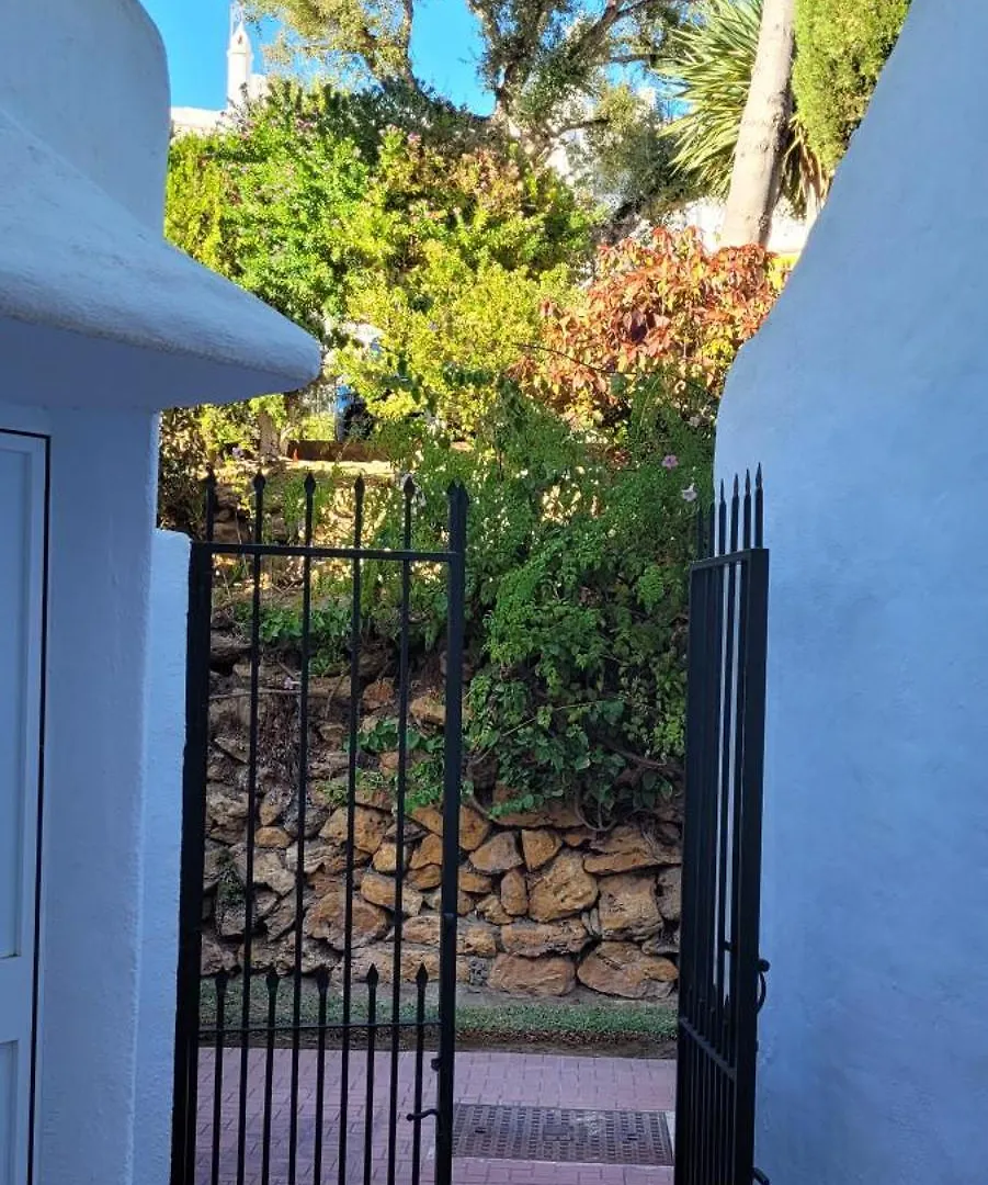 Lovely Two Bedroom Apartment Calahonda - 475 Meter From The Beach Sitio de Calahonda